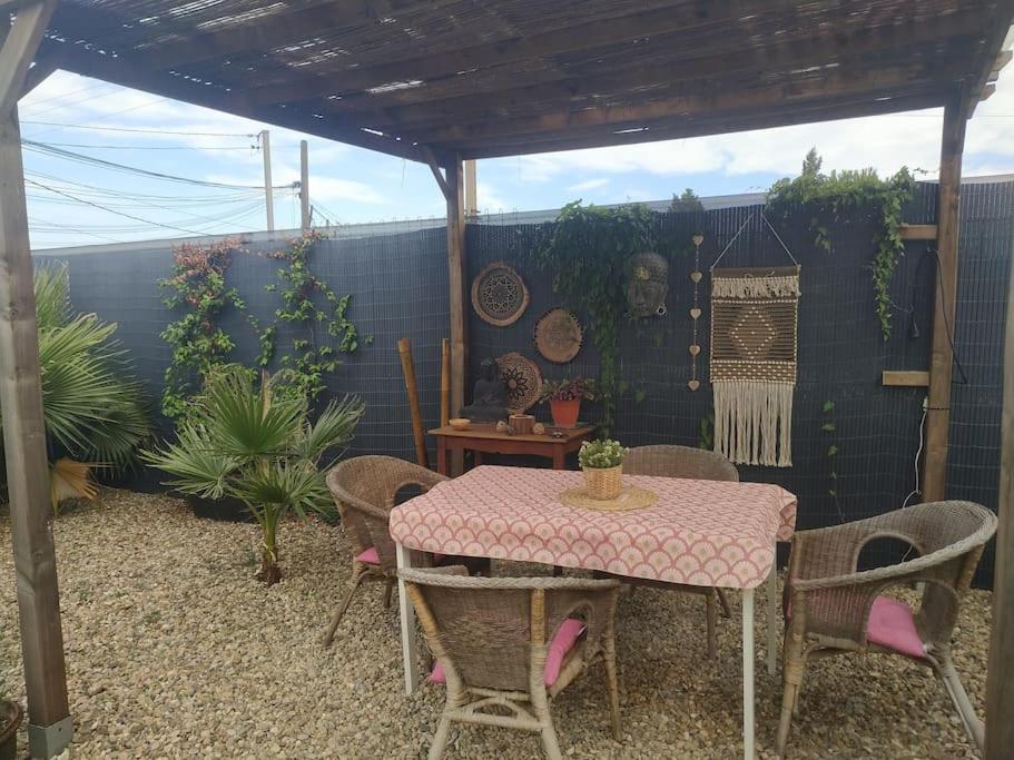 Nice Little House Apartment บาร์เซโลนา ภายนอก รูปภาพ